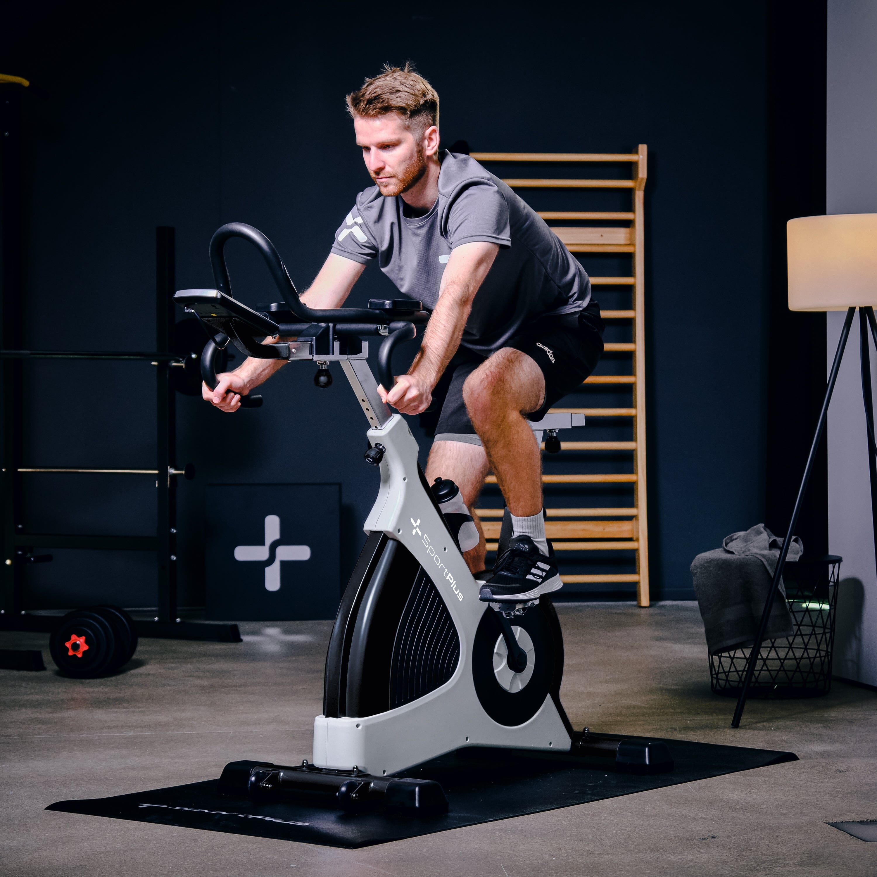 Indoor Cycle Speedbike/ Ergometer mit Wirbelstrombremse SP-SRP-3000 &amp; 3100 SportPlus 