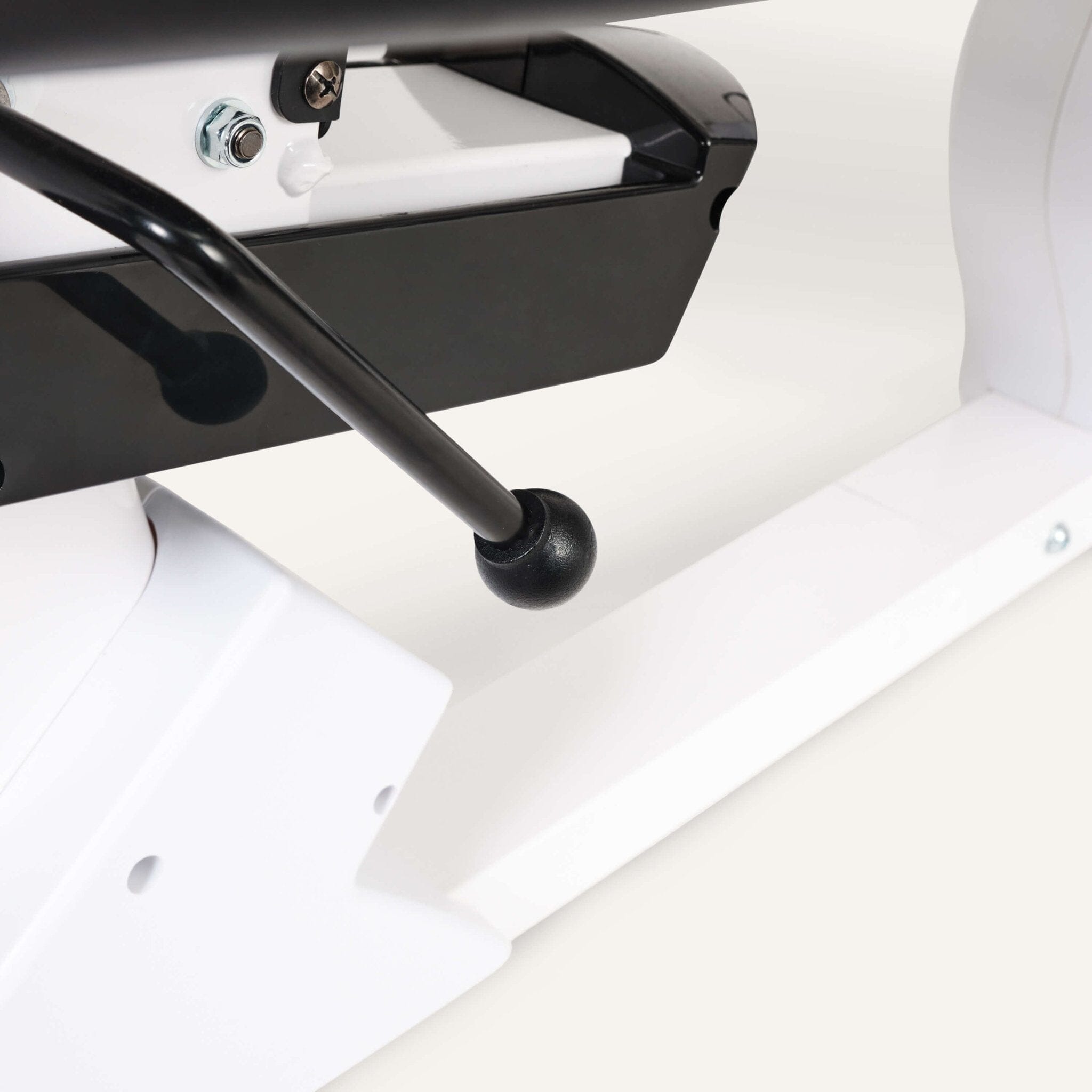 Liegeheimtrainer mit App-Steuerung &amp; 9 kg Schwungmasse SP-RB-9900-iE SportPlus 